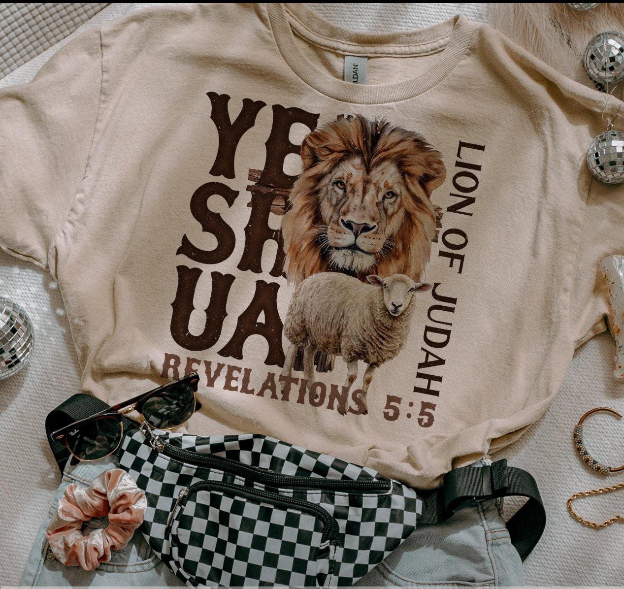Yeshua Tee/Sweater